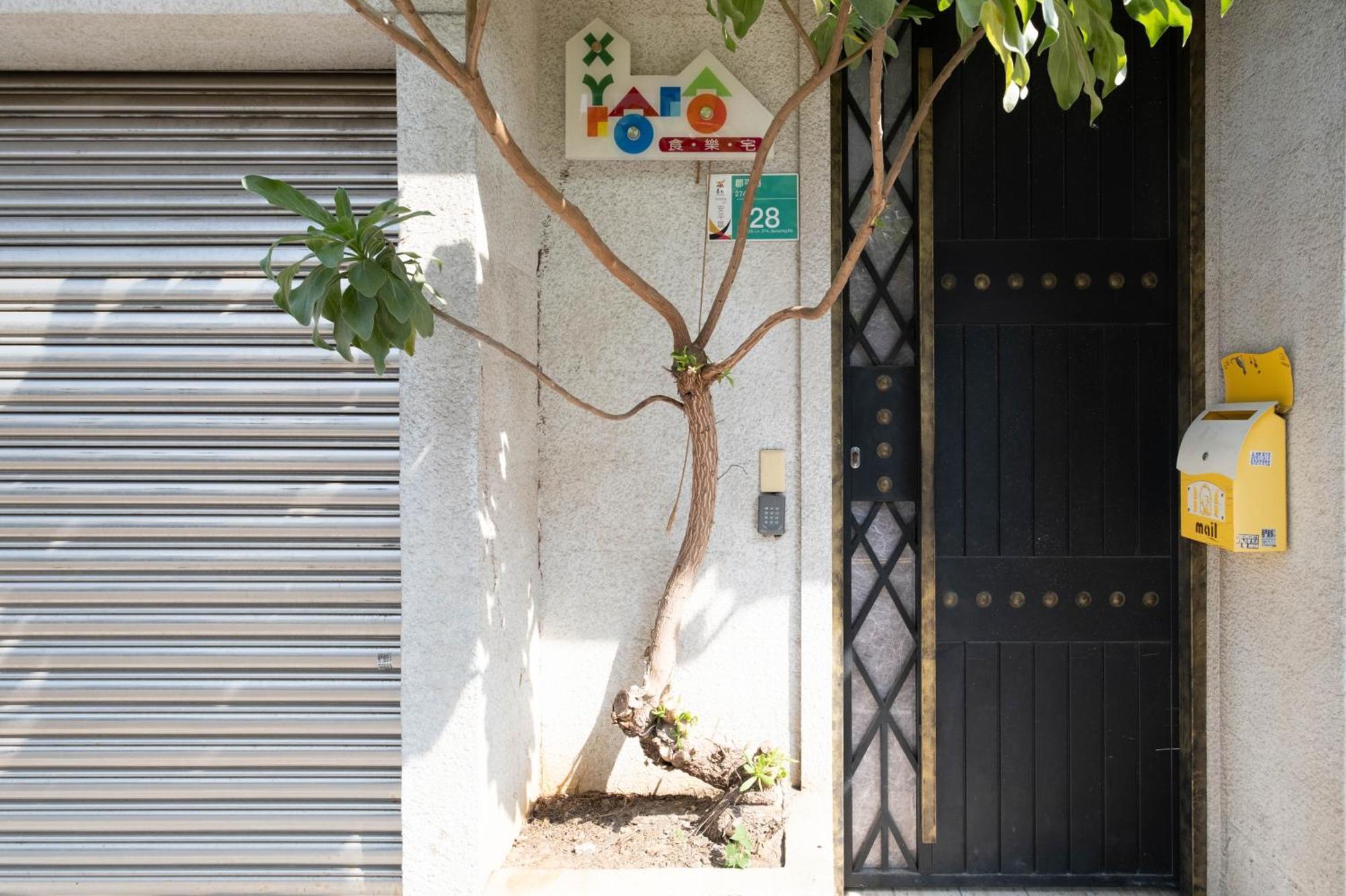 Wow Haha Foodie House Tainan Exterior foto